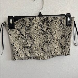 Forever 21: 2-piece snake print tube top and short set